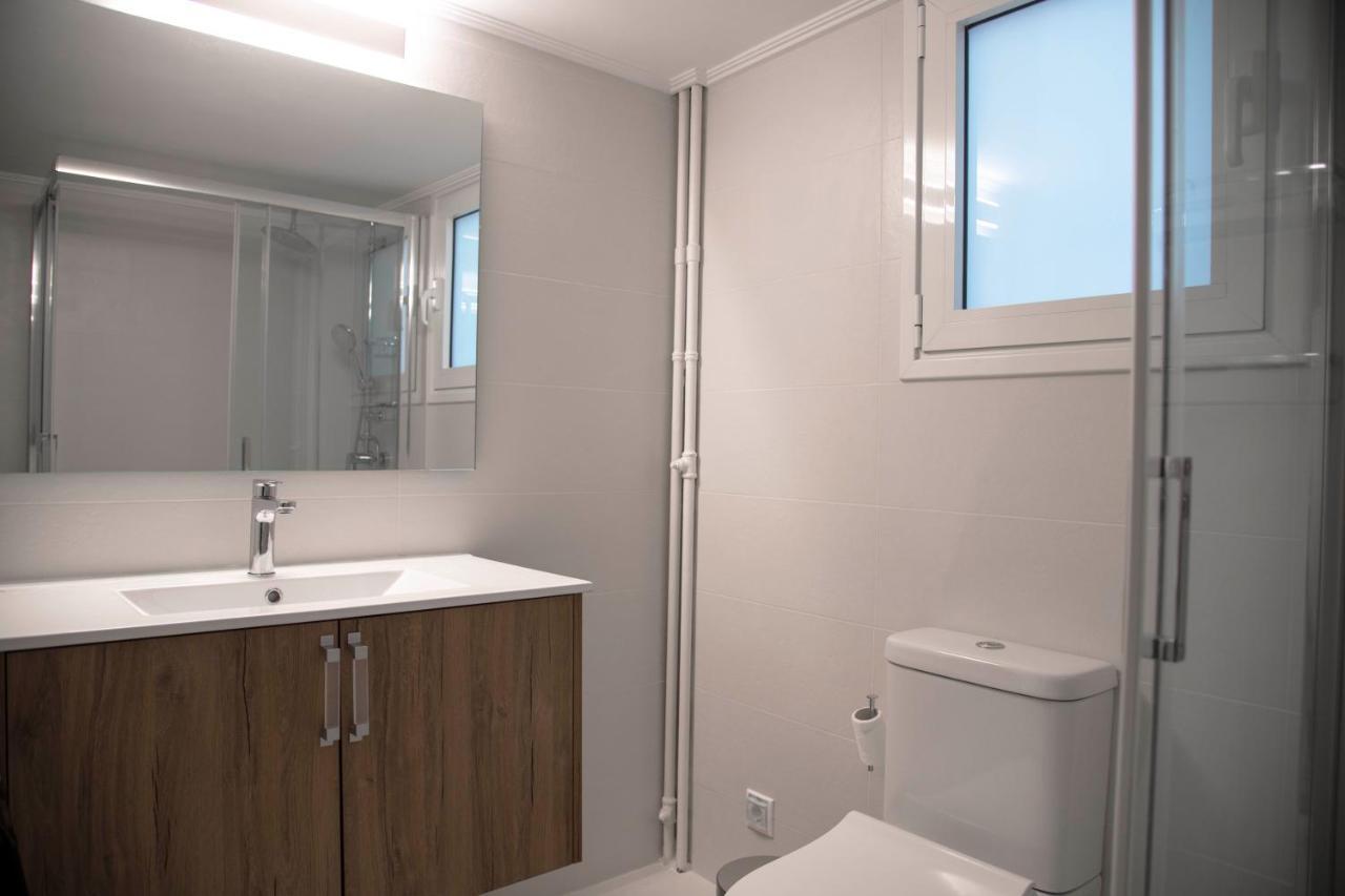 Marianna'S Stylish Brand New Apt In The Heart Of Афины Экстерьер фото